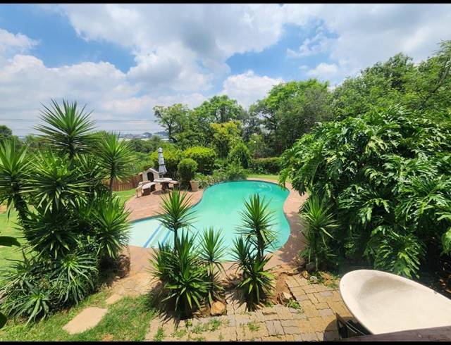 3 BEDROOM HOUSE FOR SALE IN ALBEMARLE EXT 2